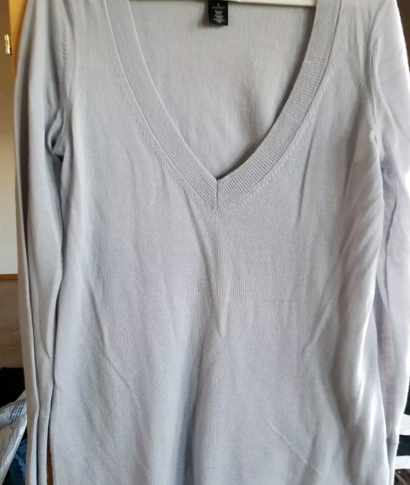 White House, Black Market, Light Gray Sweater